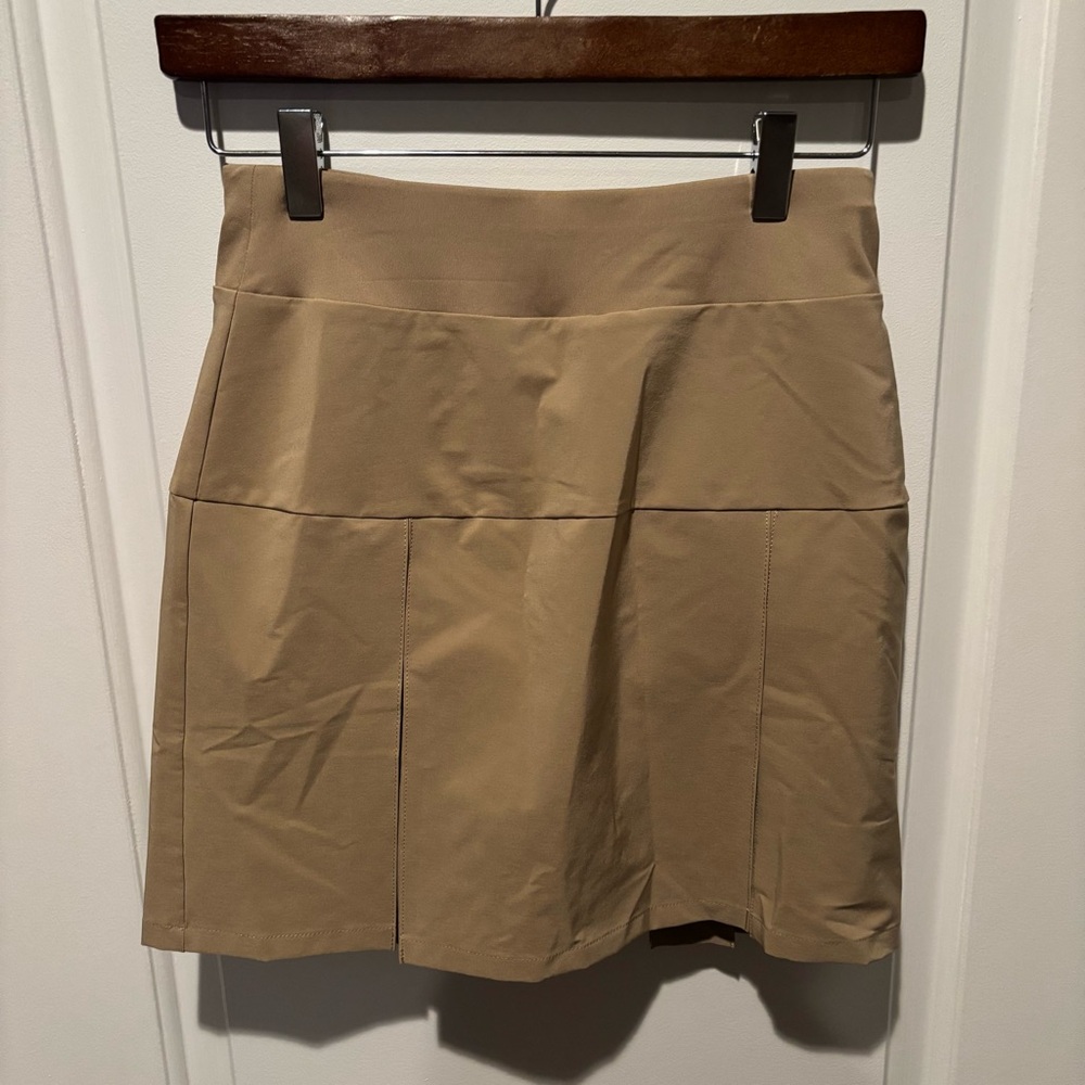 Lands' End Girls Tan Pleated Skirt